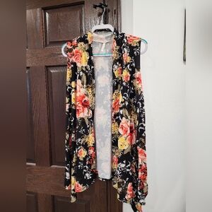 Design By Olivia Vest/Sleeveless Cardigan